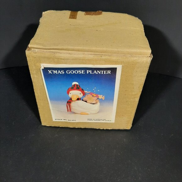 Vintage Christmas Around the World Goose Planter hat scarf plant NOS - Picture 1 of 3